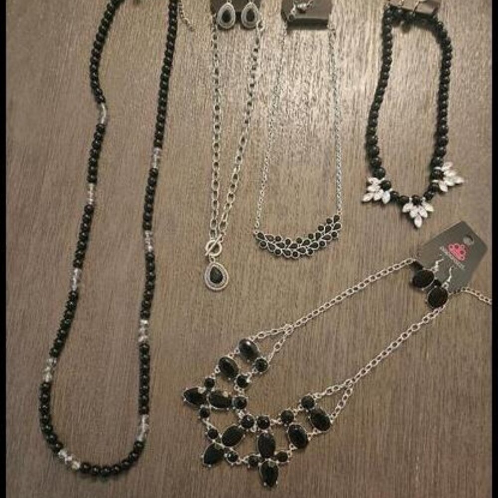 Lot of 5 Beautiful Black Necklaces! Great for Gifts or Holidays!